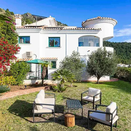 Buena Vista By Bh Marbella *