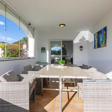 Buena Vista By Bh Marbella